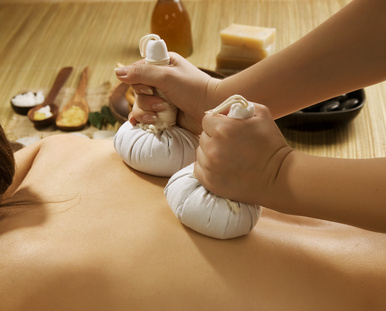 Foto Herbal Massage